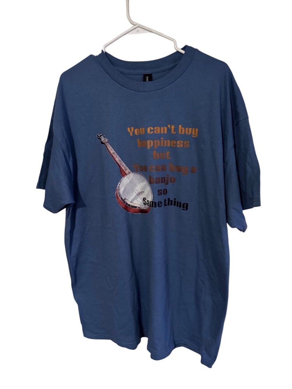 Graphic t-shirt on a Gildan tag blue you can buy a banjo size XL